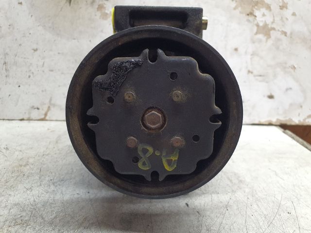 bontott AUDI A8 Klímakompresszor