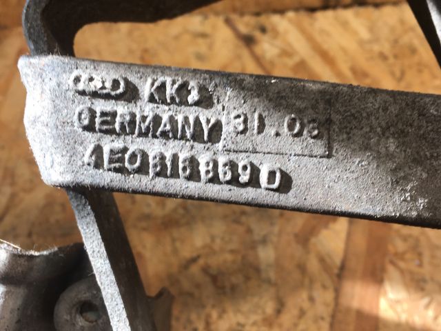 bontott AUDI A8 Légkompresszor