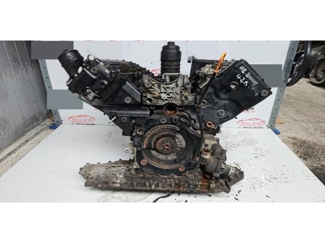 bontott AUDI A8 Motor (Fűzött blokk hengerfejjel)