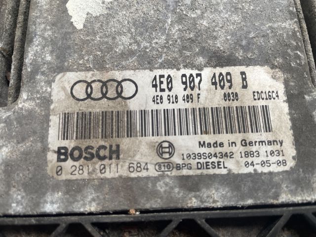 bontott AUDI A8 Motorvezérlő