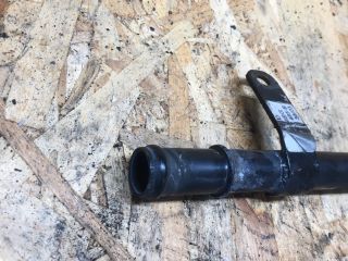 bontott AUDI A8 Vízcső