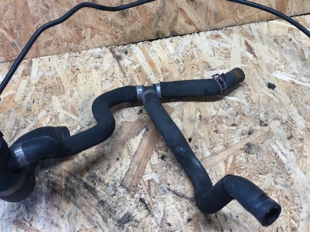 bontott AUDI A8 Vízcső