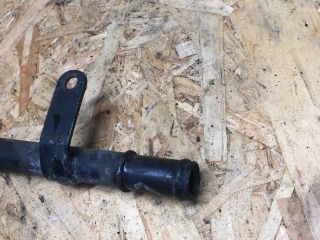 bontott AUDI A8 Vízcső