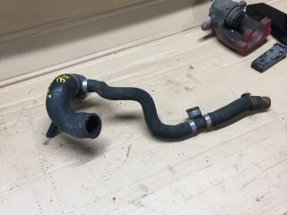 bontott AUDI A8 Vízcső