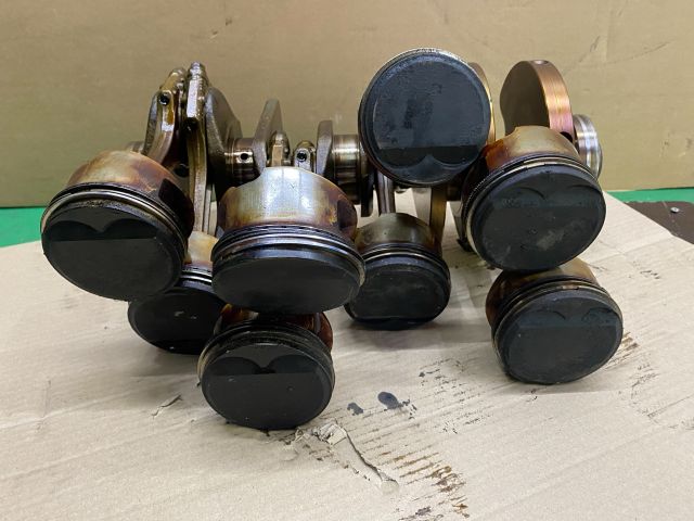 bontott AUDI A8 Dugattyú, Hajtókar és Főtengely