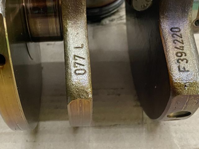 bontott AUDI A8 Dugattyú, Hajtókar és Főtengely