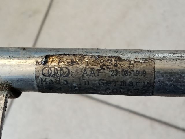 bontott AUDI A8 EGR Hűtő Cső