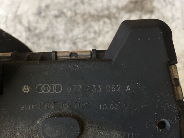 bontott AUDI A8 Fojtószelep (Elektromos)