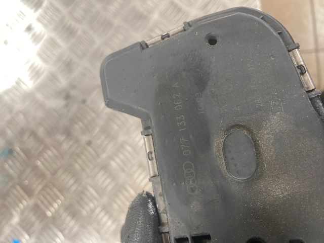 bontott AUDI A8 Fojtószelep (Elektromos)