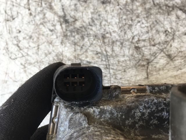 bontott AUDI A8 Fojtószelep (Elektromos)