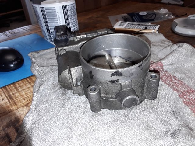 bontott AUDI A8 Fojtószelep (Elektromos)