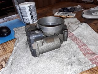 bontott AUDI A8 Fojtószelep (Elektromos)