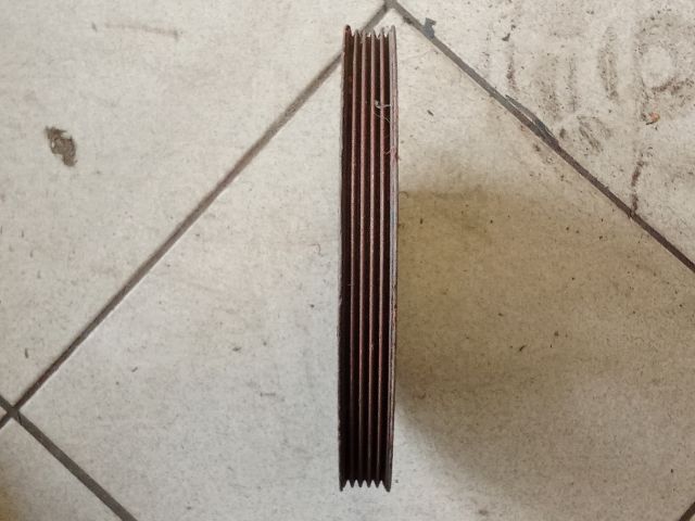 bontott AUDI A8 Főtengely Szíjtárcsa