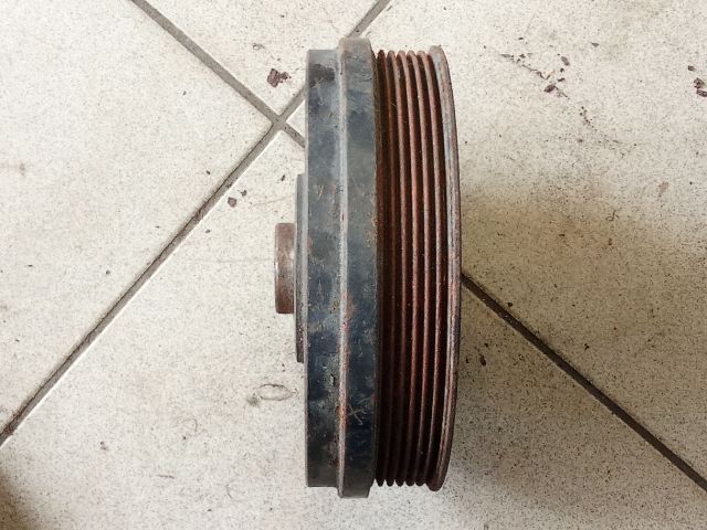 bontott AUDI A8 Főtengely Szíjtárcsa