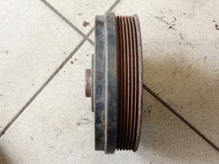 bontott AUDI A8 Főtengely Szíjtárcsa