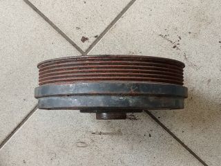 bontott AUDI A8 Főtengely Szíjtárcsa