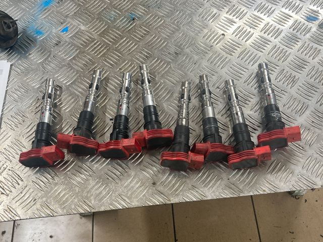 bontott AUDI A8 Gyújtótrafó Szett