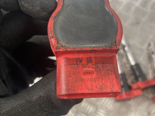 bontott AUDI A8 Gyújtótrafó Szett