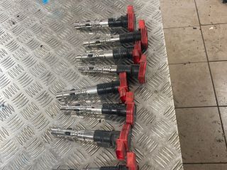 bontott AUDI A8 Gyújtótrafó Szett