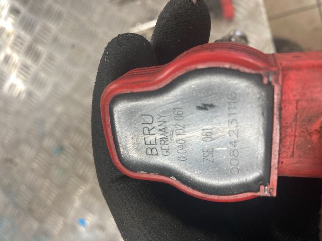 bontott AUDI A8 Gyújtótrafó Szett