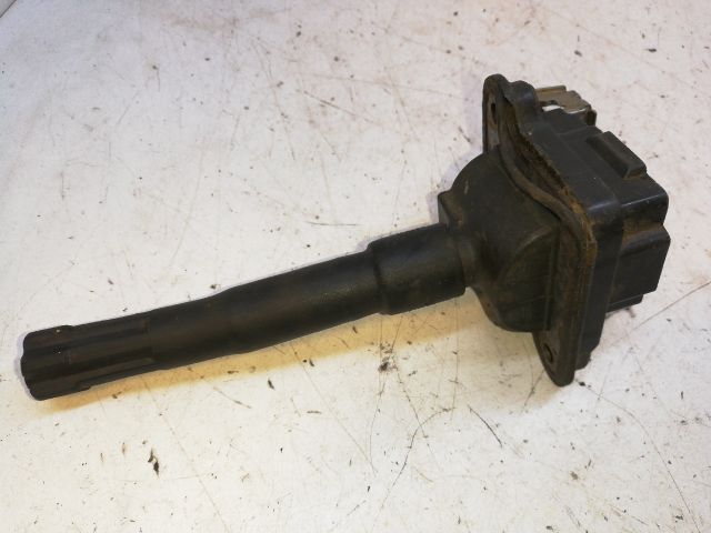 bontott AUDI A8 Gyújtótrafó