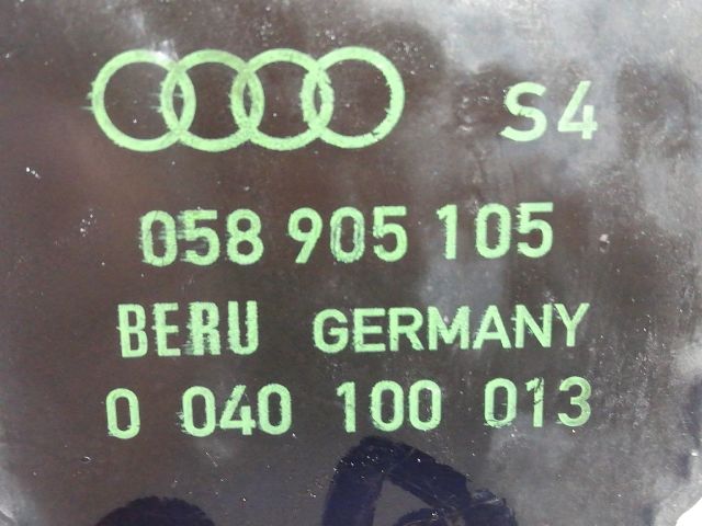 bontott AUDI A8 Gyújtótrafó