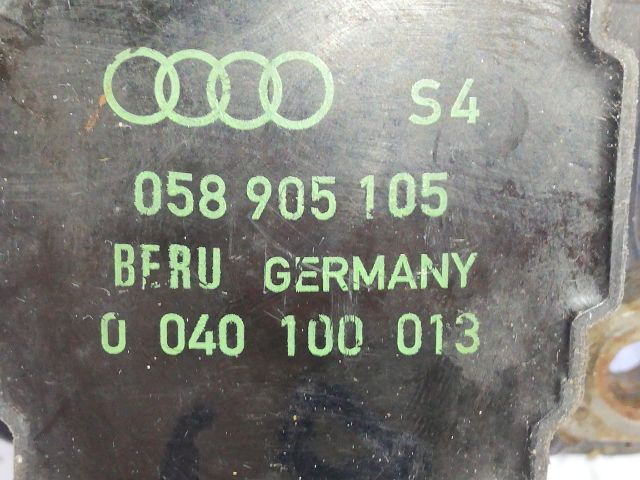 bontott AUDI A8 Gyújtótrafó