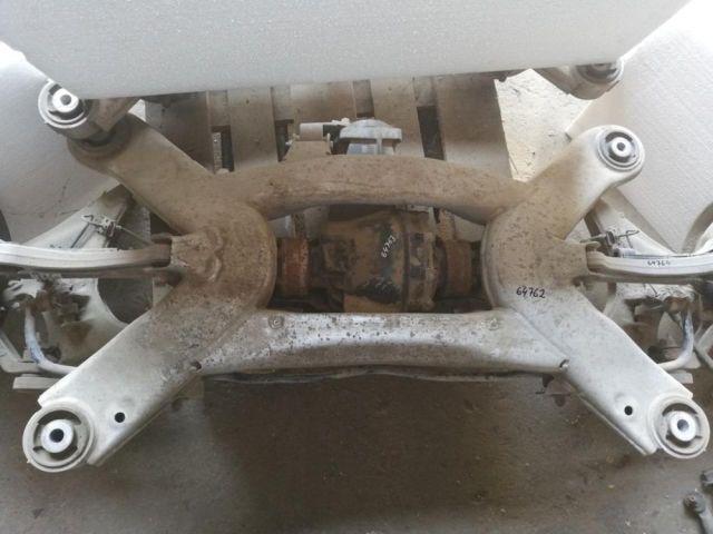 bontott AUDI A8 Hátsó Bölcső