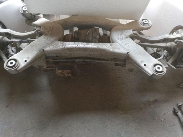 bontott AUDI A8 Hátsó Bölcső