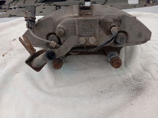 bontott AUDI A8 Jobb első Féknyereg Munkahengerrel