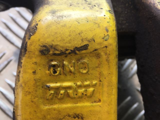 bontott AUDI A8 Jobb hátsó Féknyereg Munkahengerrel