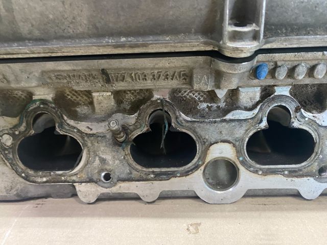 bontott AUDI A8 Jobb Hengerfej (V-Motor/Boxer)