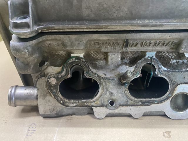 bontott AUDI A8 Jobb Hengerfej (V-Motor/Boxer)