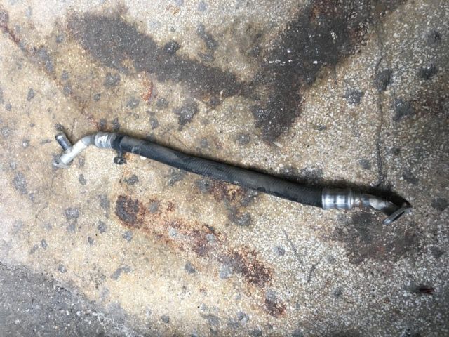 bontott AUDI A8 Kartergázcső