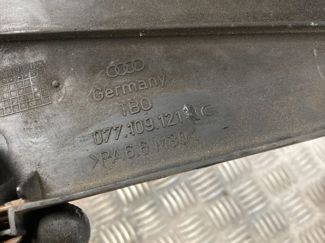 bontott AUDI A8 Komplett Vezérlés Burkolat