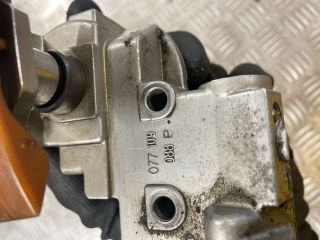 bontott AUDI A8 Láncfeszítő Görgő