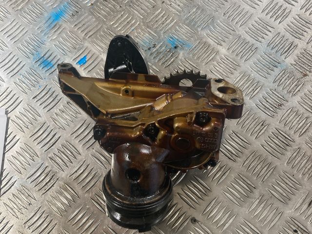 bontott AUDI A8 Olajszivattyú