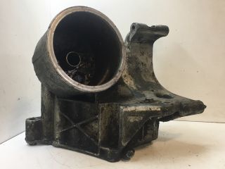 bontott AUDI A8 Olajszűrő Ház