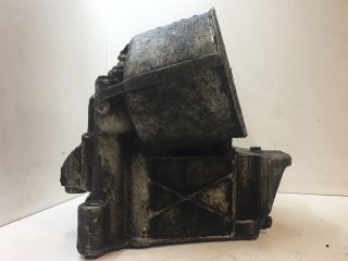 bontott AUDI A8 Olajszűrő Ház