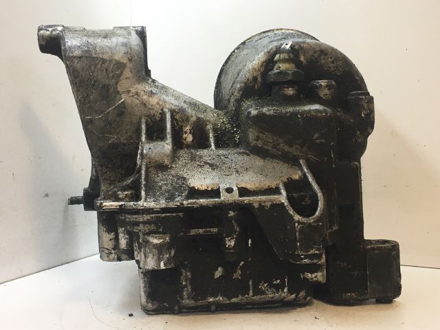 bontott AUDI A8 Olajszűrő Ház