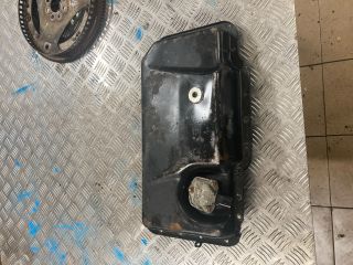 bontott AUDI A8 Olajteknő