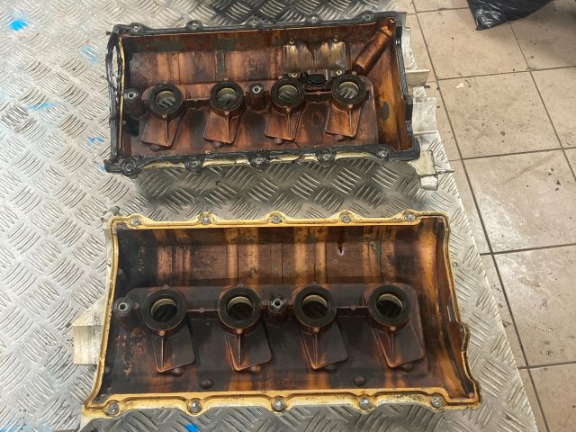 bontott AUDI A8 Szelepfedél