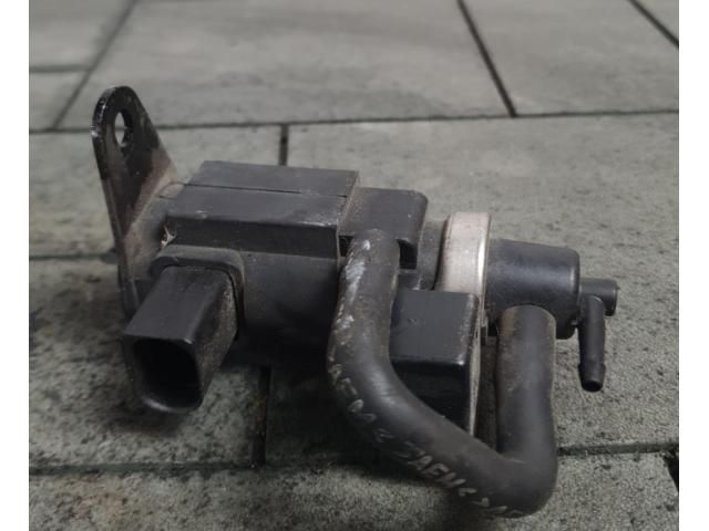 bontott AUDI A8 Turbó Vákum Szelep