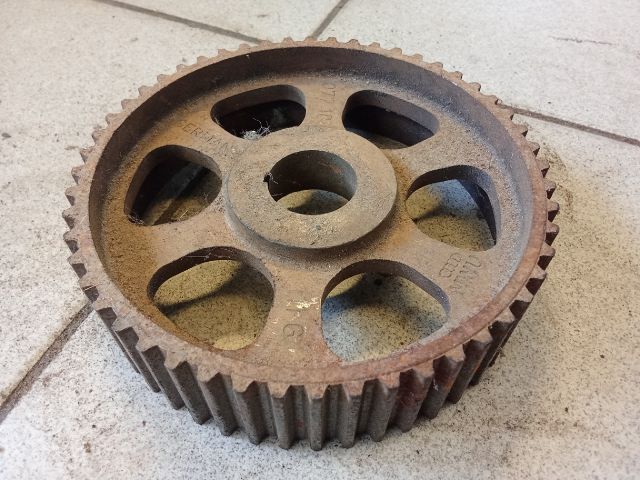 bontott AUDI A8 Vezérműkerék