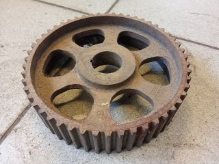 bontott AUDI A8 Vezérműkerék