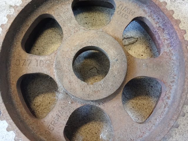 bontott AUDI A8 Vezérműkerék