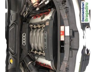 bontott AUDI A8 Vízcső