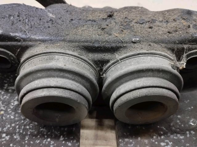 bontott AUDI A8 Bal első Féknyereg Munkahengerrel