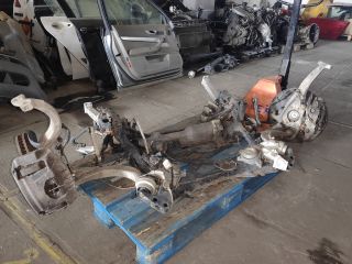 bontott AUDI A8 Első Futómű (Részeivel)