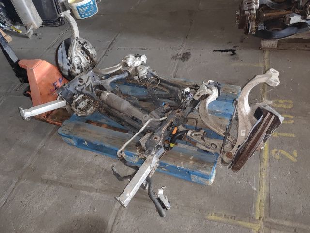 bontott AUDI A8 Első Futómű (Részeivel)